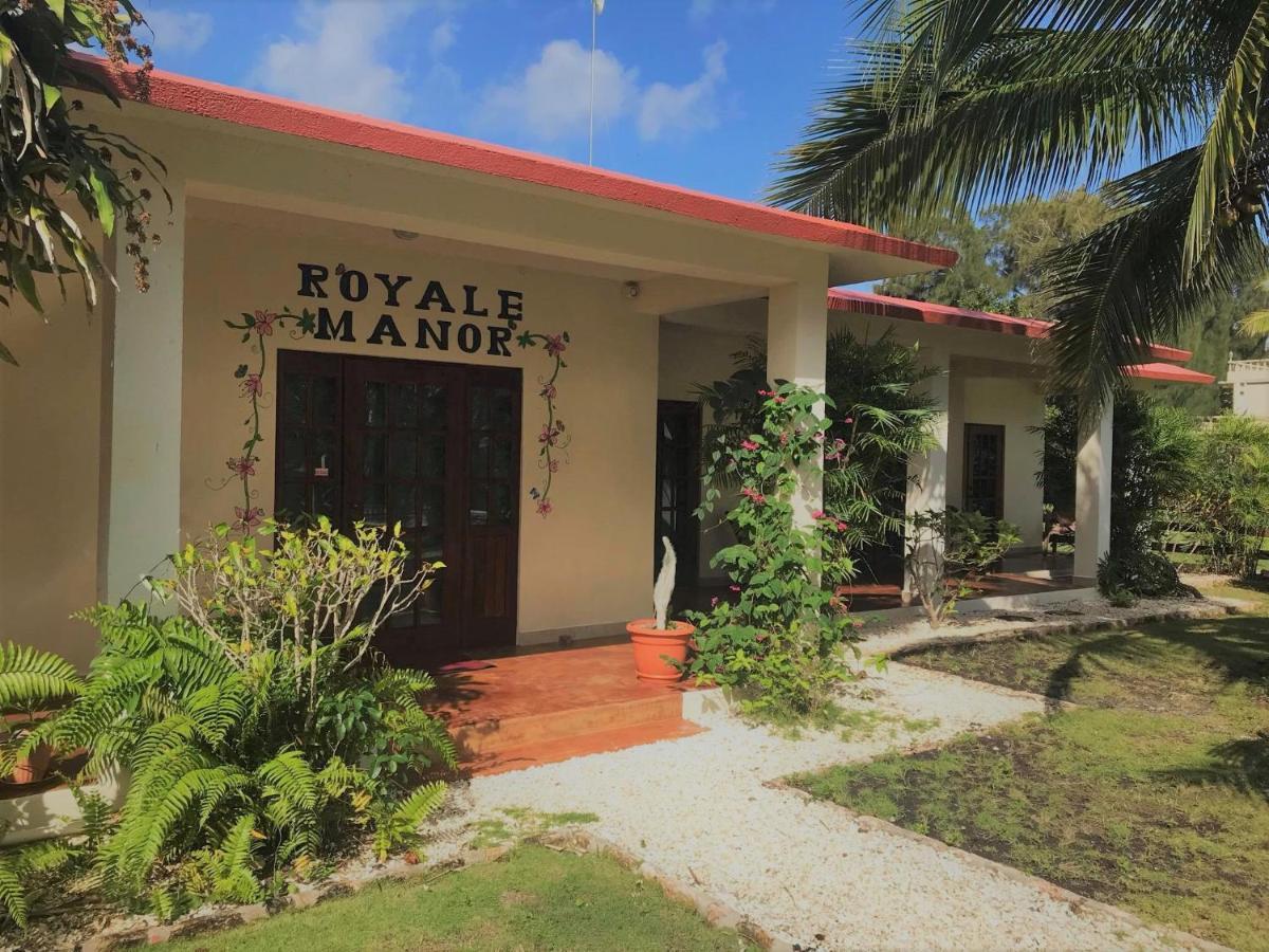Royale Manor Villa Corozal Bagian luar foto