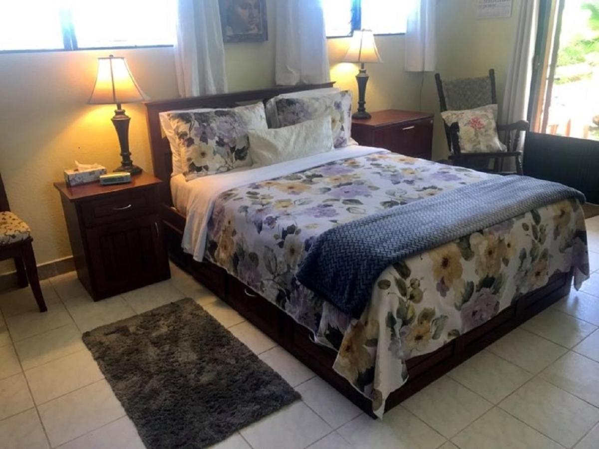 Royale Manor Villa Corozal Bagian luar foto