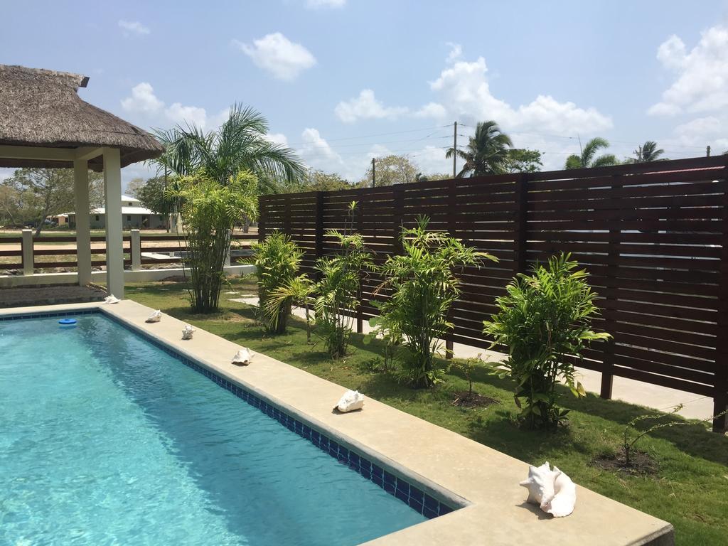 Royale Manor Villa Corozal Bagian luar foto