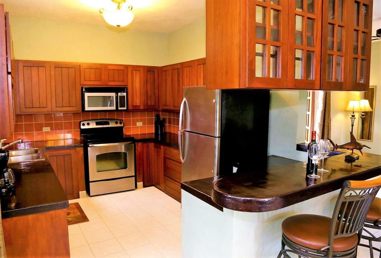 Royale Manor Villa Corozal Bagian luar foto