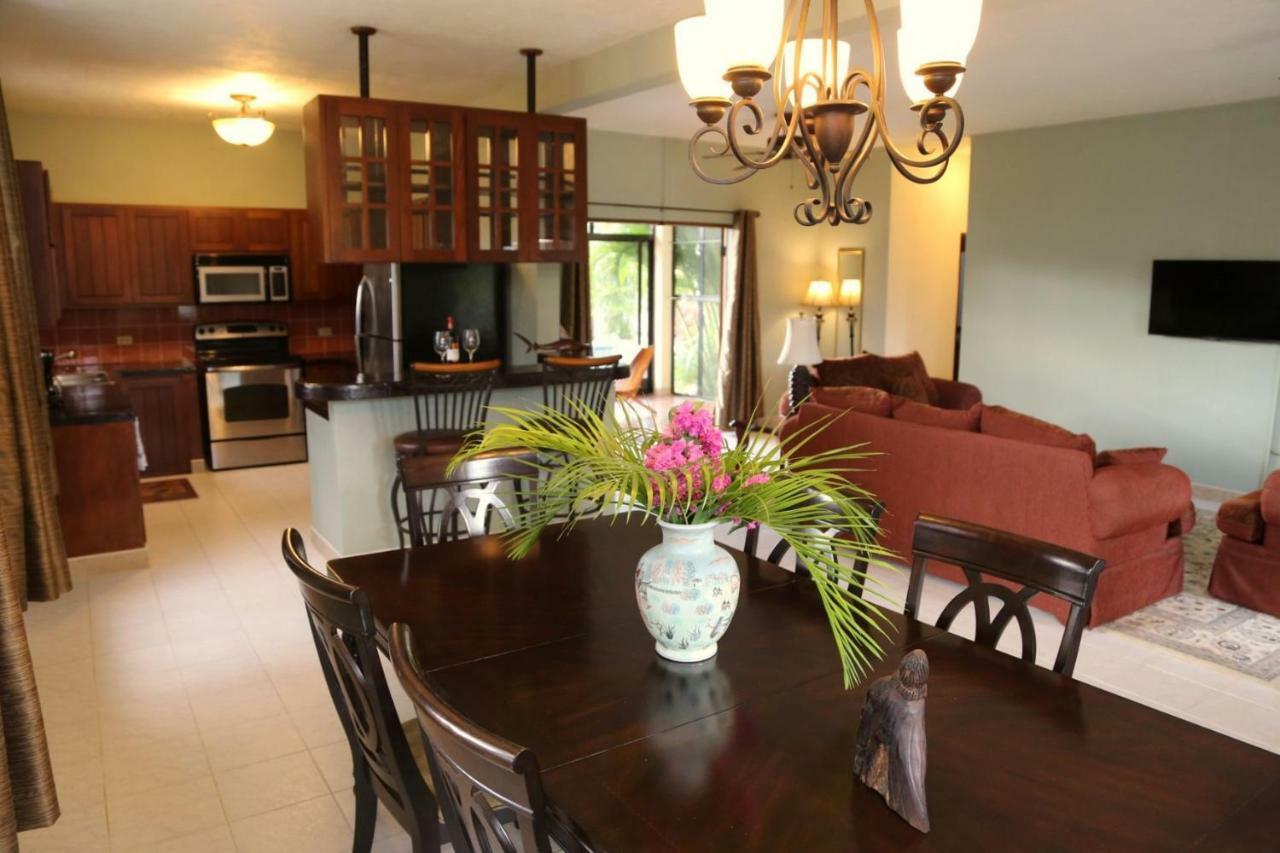 Royale Manor Villa Corozal Bagian luar foto